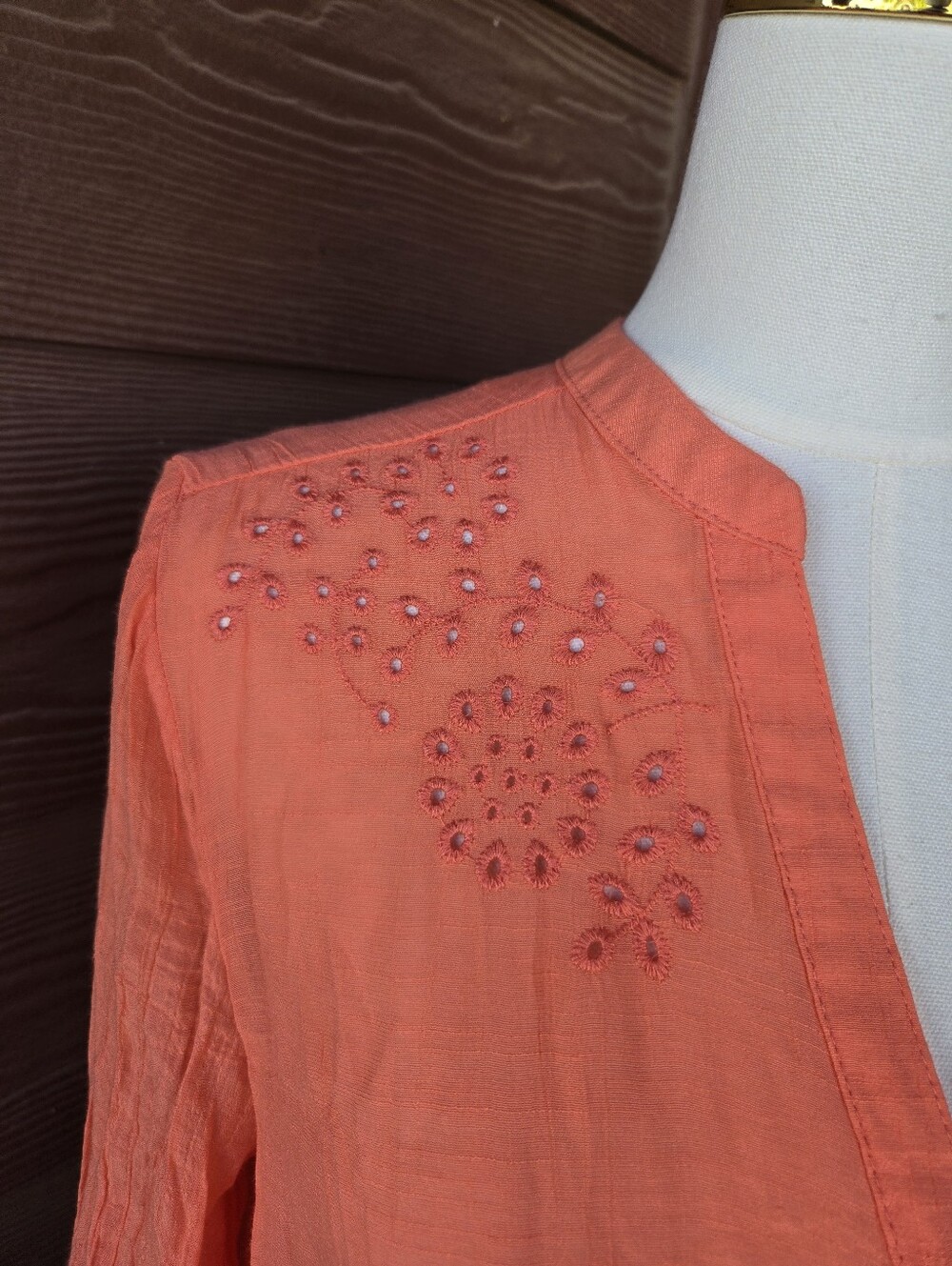 Nanette Lepore Coral Embroidered Button‑Down Blouse – Women’s Size Large - Picture 4 of 15